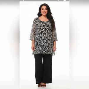 Avenue Monochrome Patterned Blouse Size OS New Wirt Out Tags